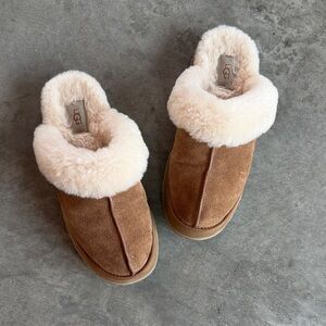 UGG Women's Brown and Cream Disquette platform slippers